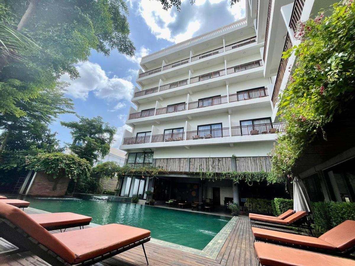 Daco Hotel Ciudad de Siem Riep Exterior foto